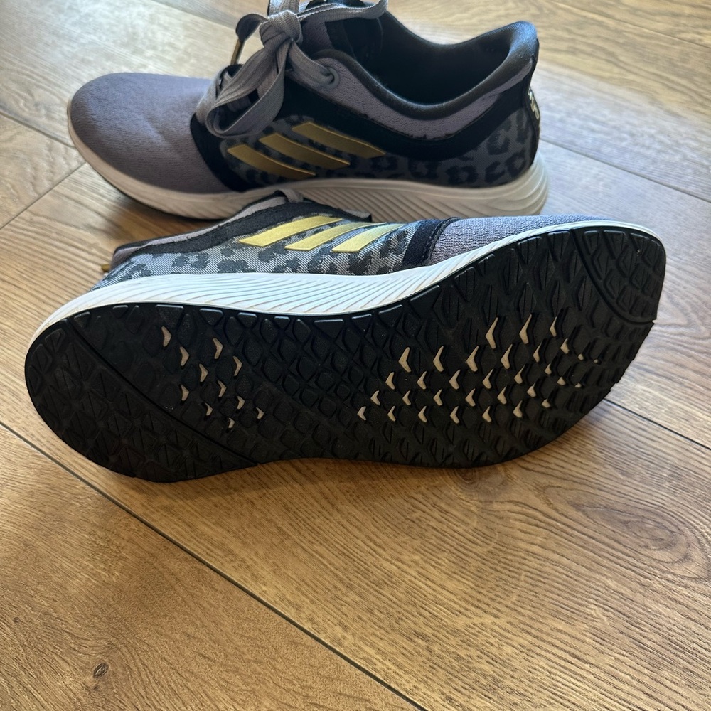 Adidas women edge lux shoes size 7